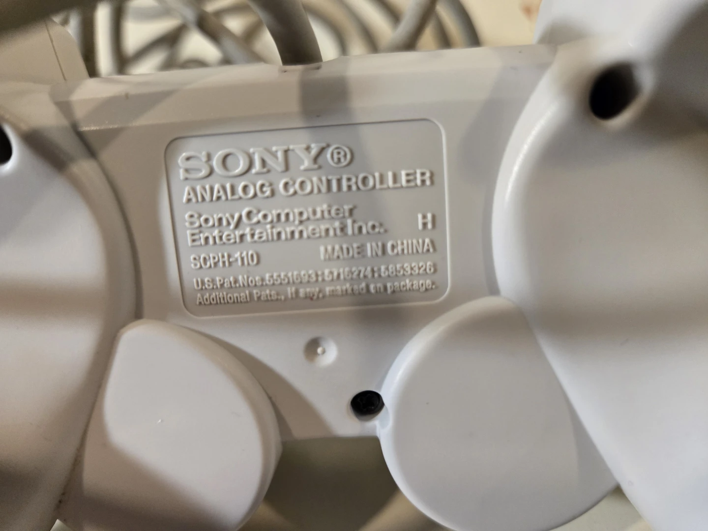 Ps one slim dualshock controllers - photo 3