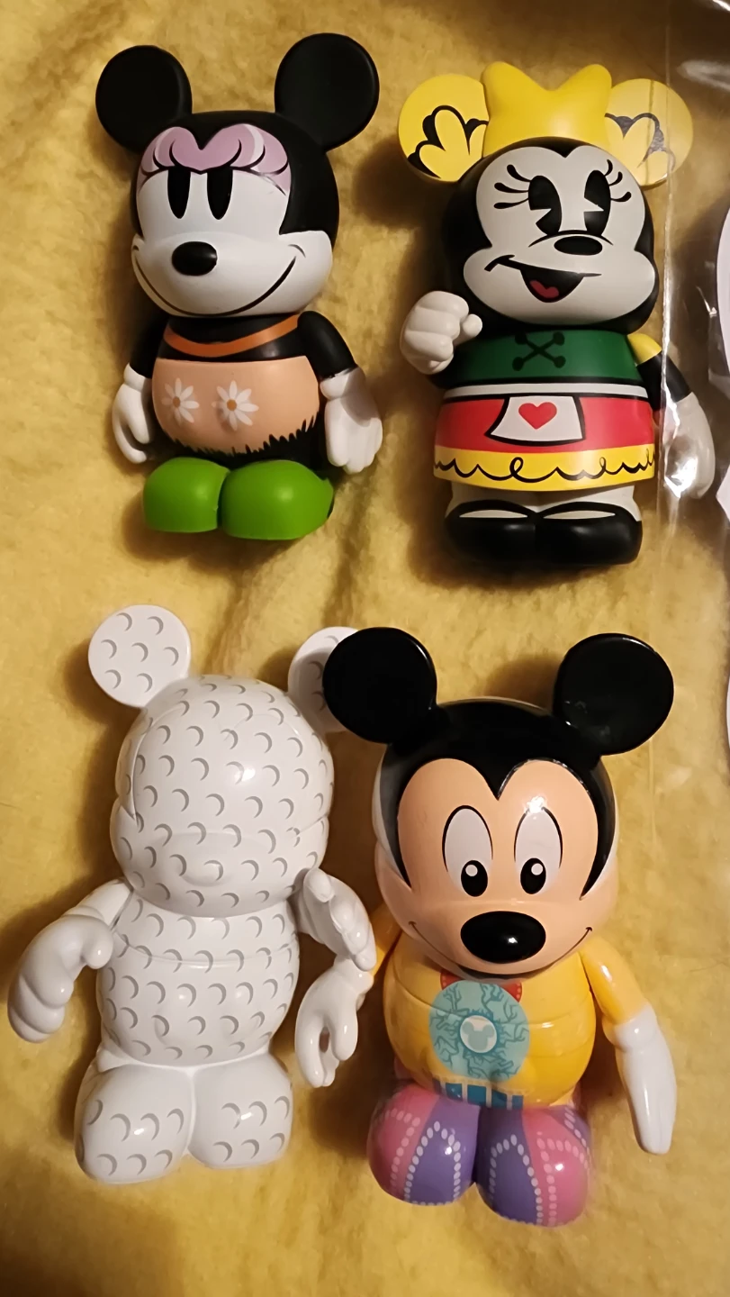Disney Mickey & Minnie Mouse Vinyl