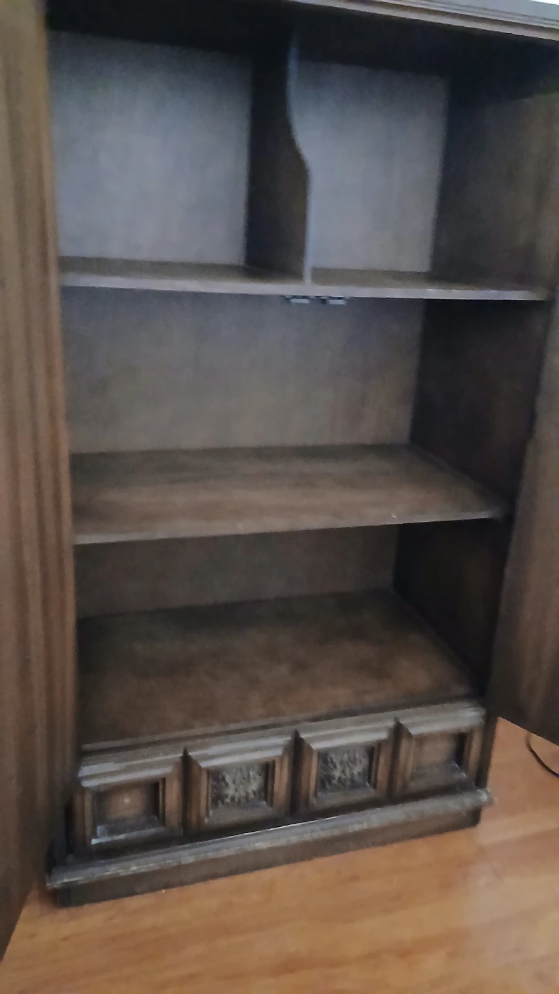 Vintage Carved Wood Armoire / Cabinet - photo 4