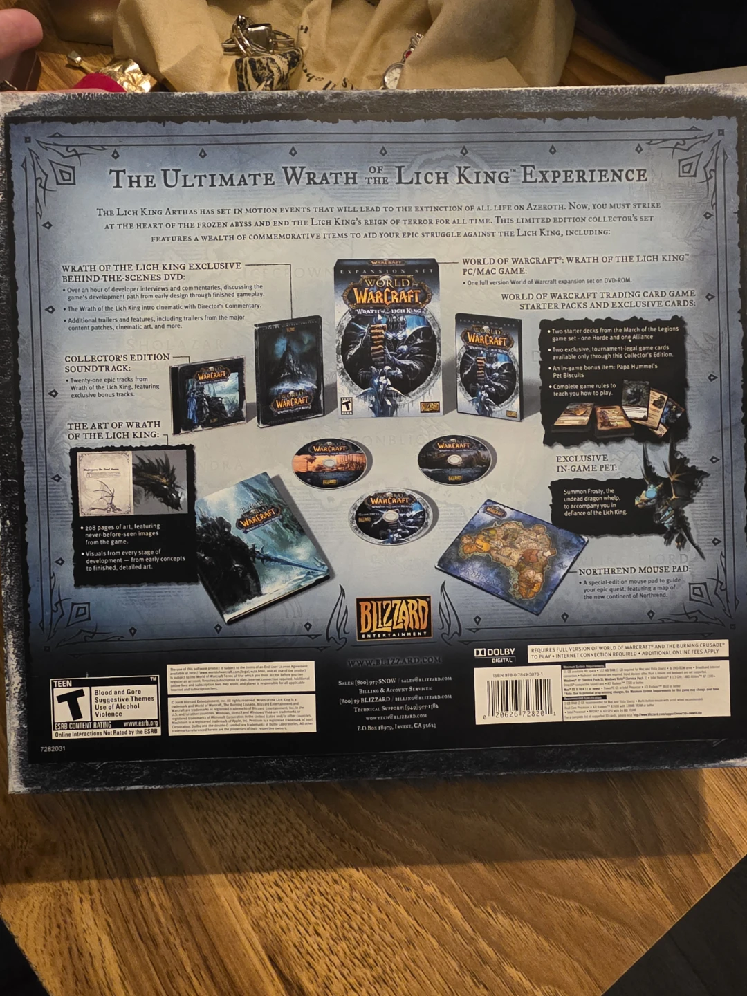 World of Warcraft Wrath of the Lich King Collector's Edition - photo 2