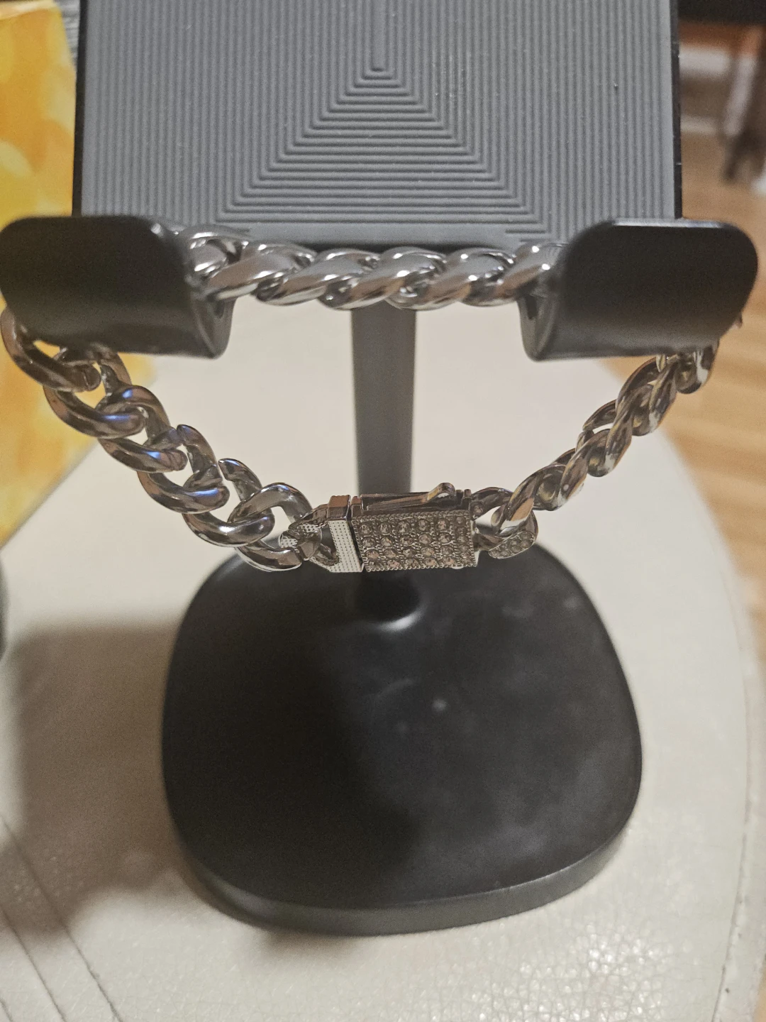 AJ High-Quality Chain Bracelet with Rhinestone Clasp - photo 4