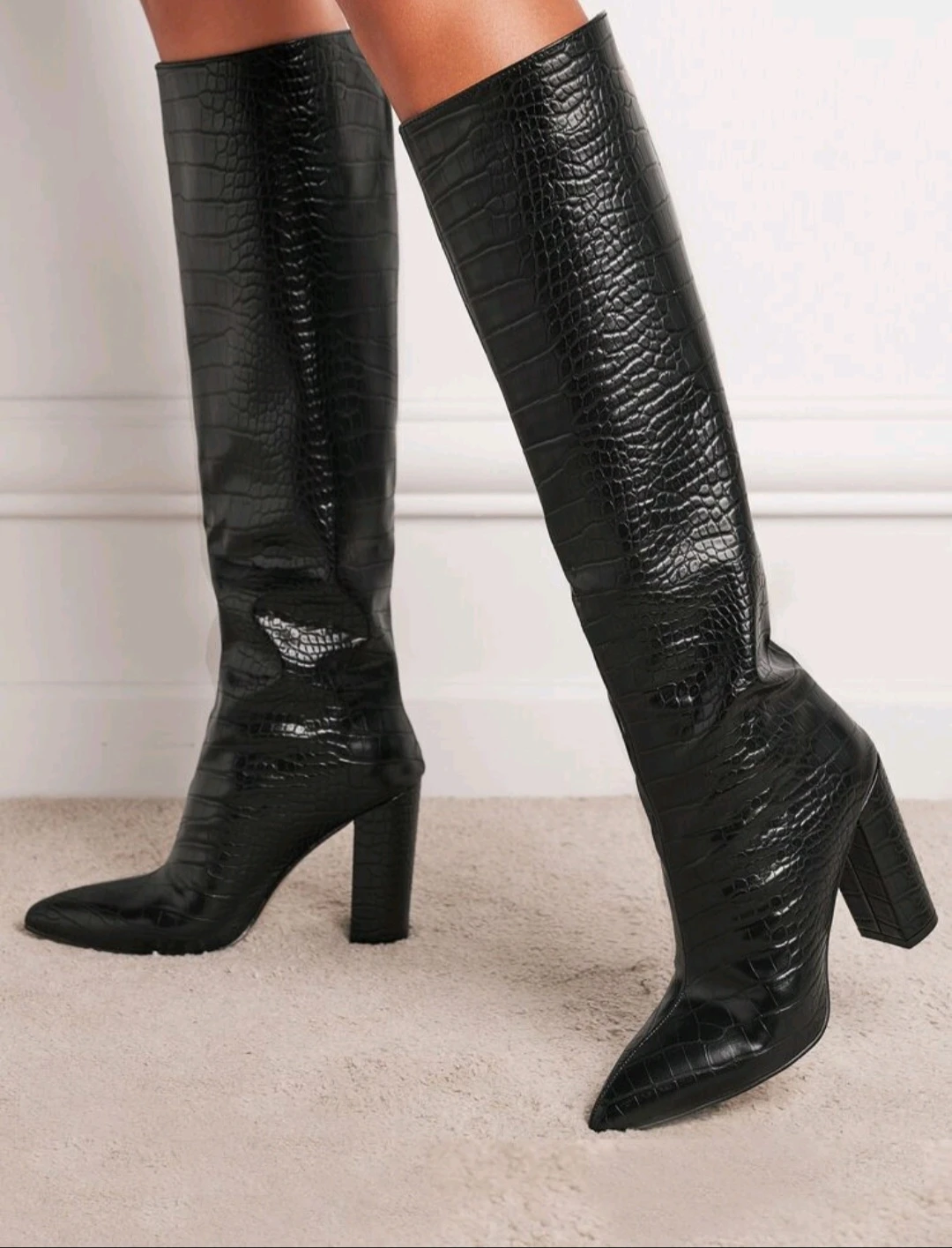 Women's Black Boots. Size 9.5 - photo 3