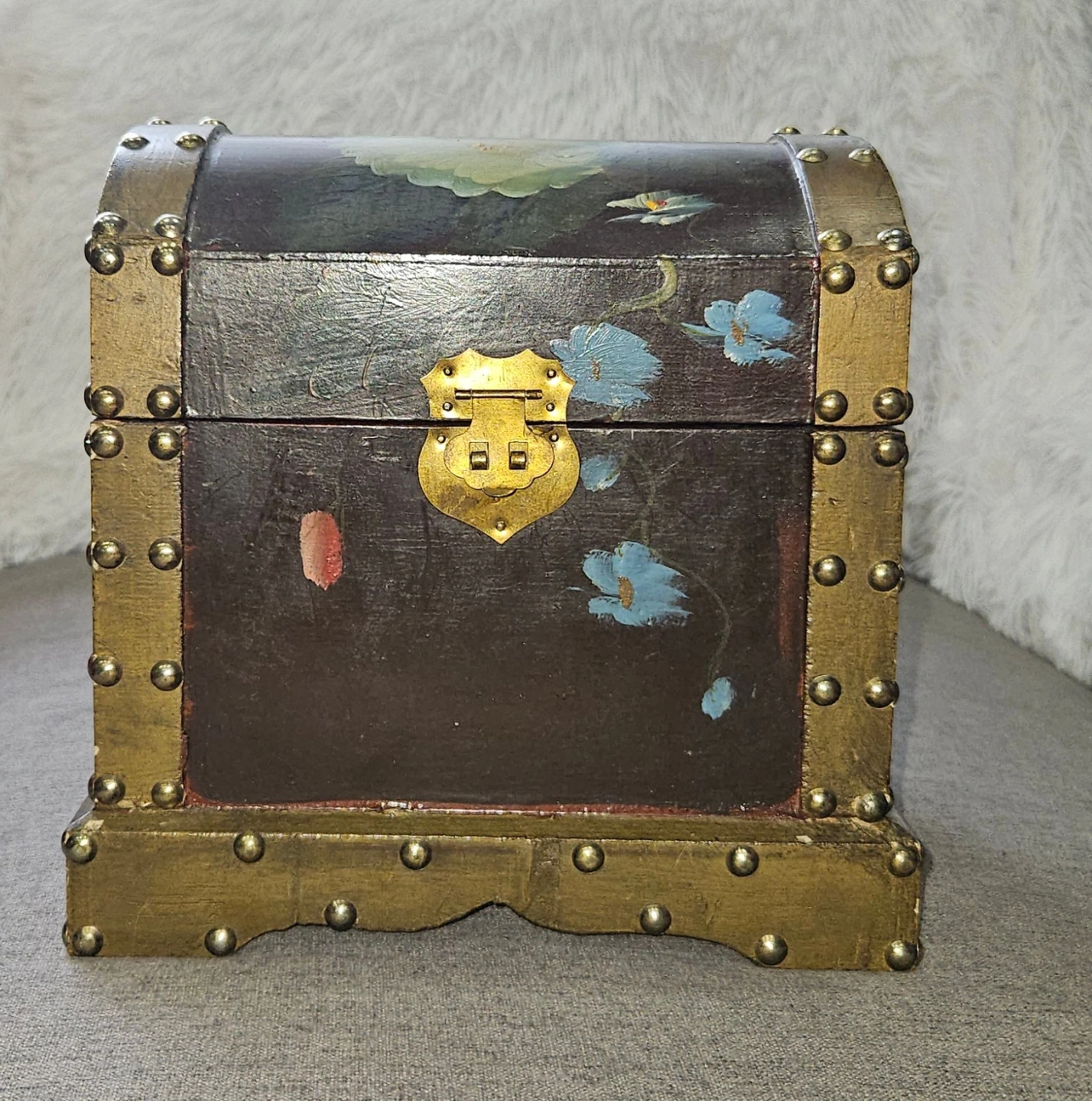 Painted Wooden Treasure Chest - photo 2