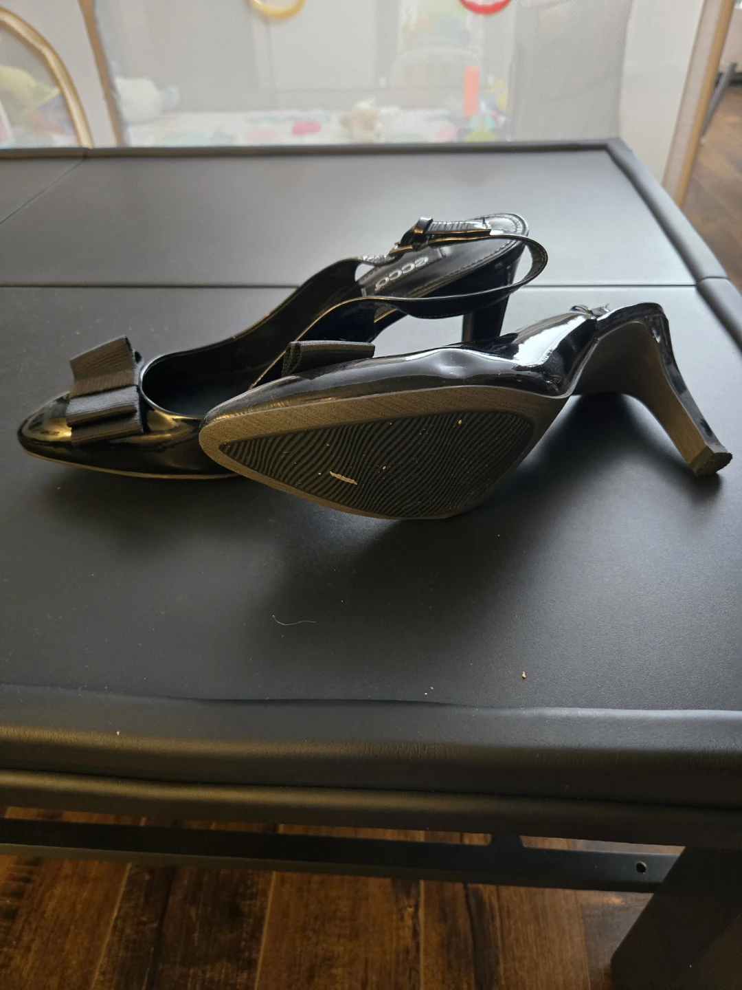 Ecco Black Patent Leather Heels - size 9 - photo 3