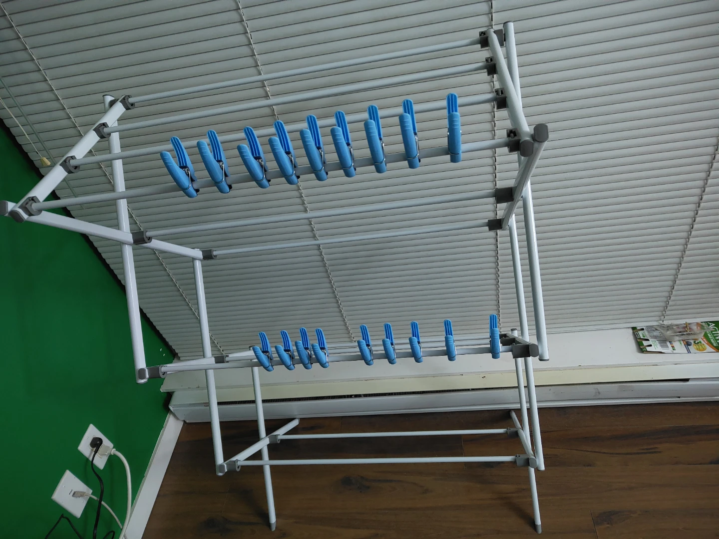 Clothes Drying Rack with clips