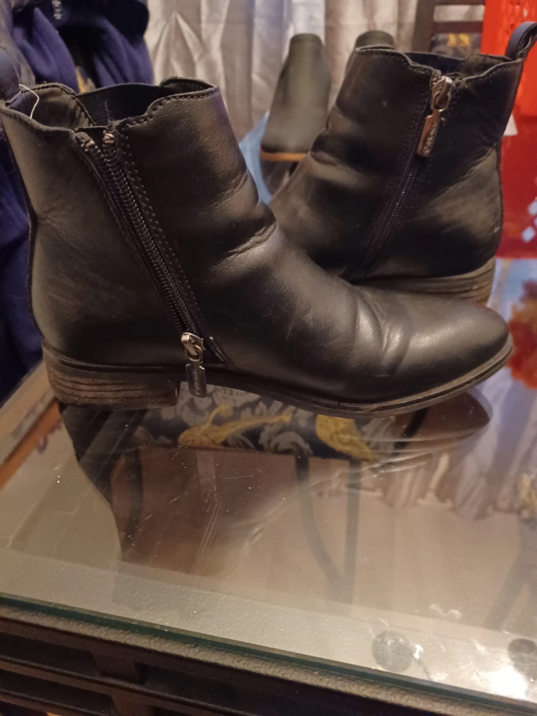 Blondo B6628 BLK Black Leather Ankle Boots - Size 6M