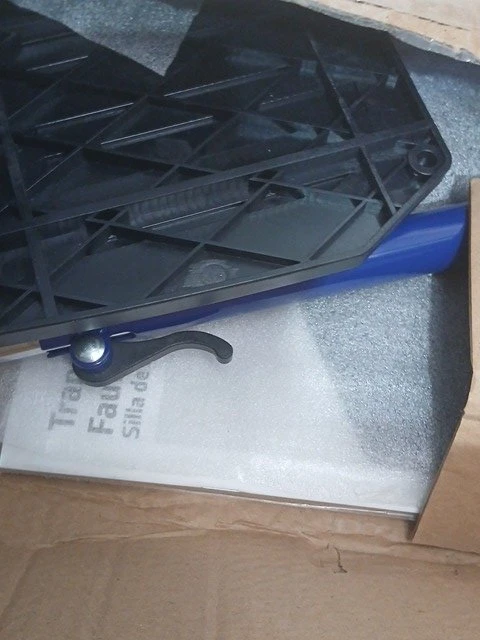 Medline Wheelchair! Practically brand new! - photo 4