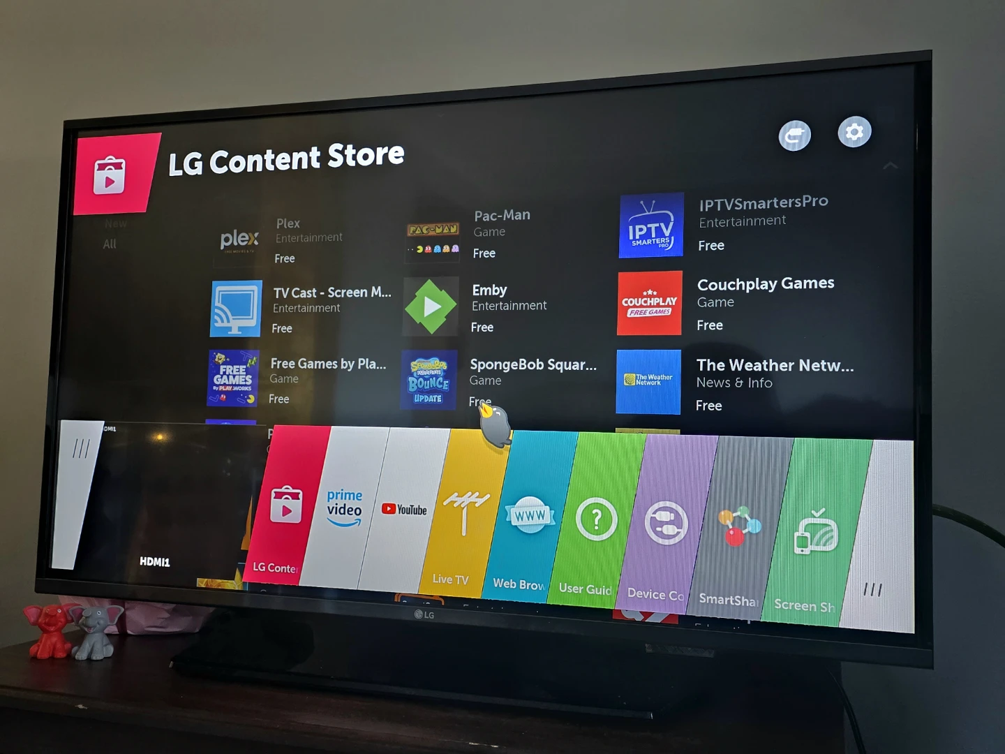 LG 43" Smart TV