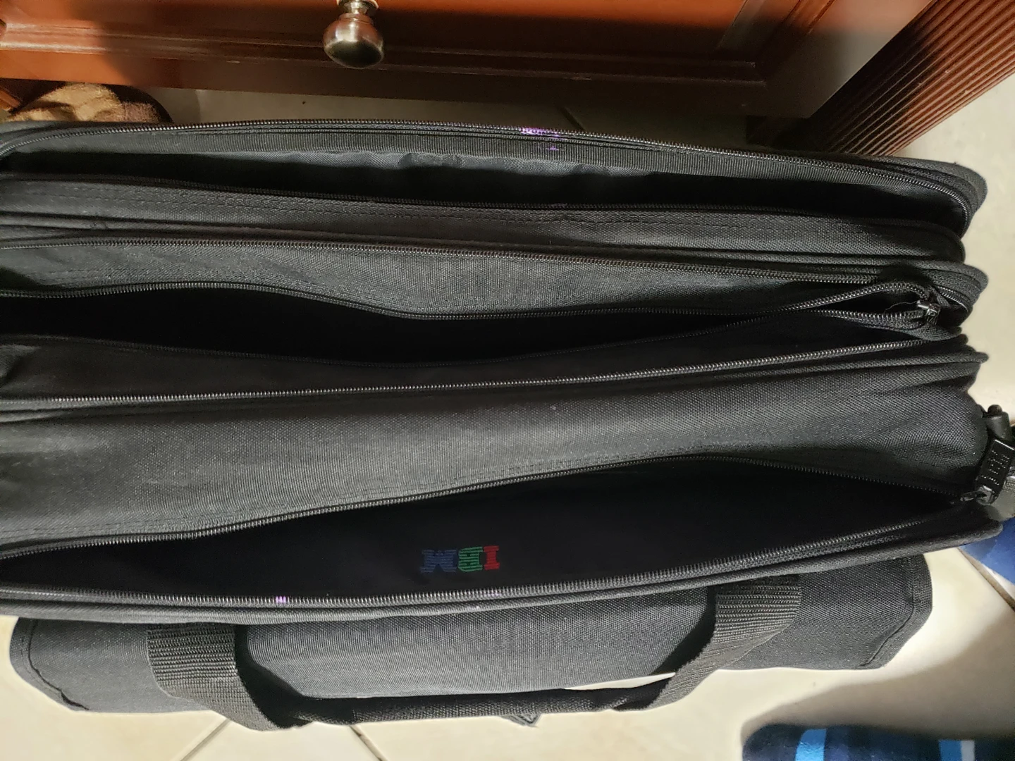 Black IBM Laptop Bag with Shoulder Strap - photo 3