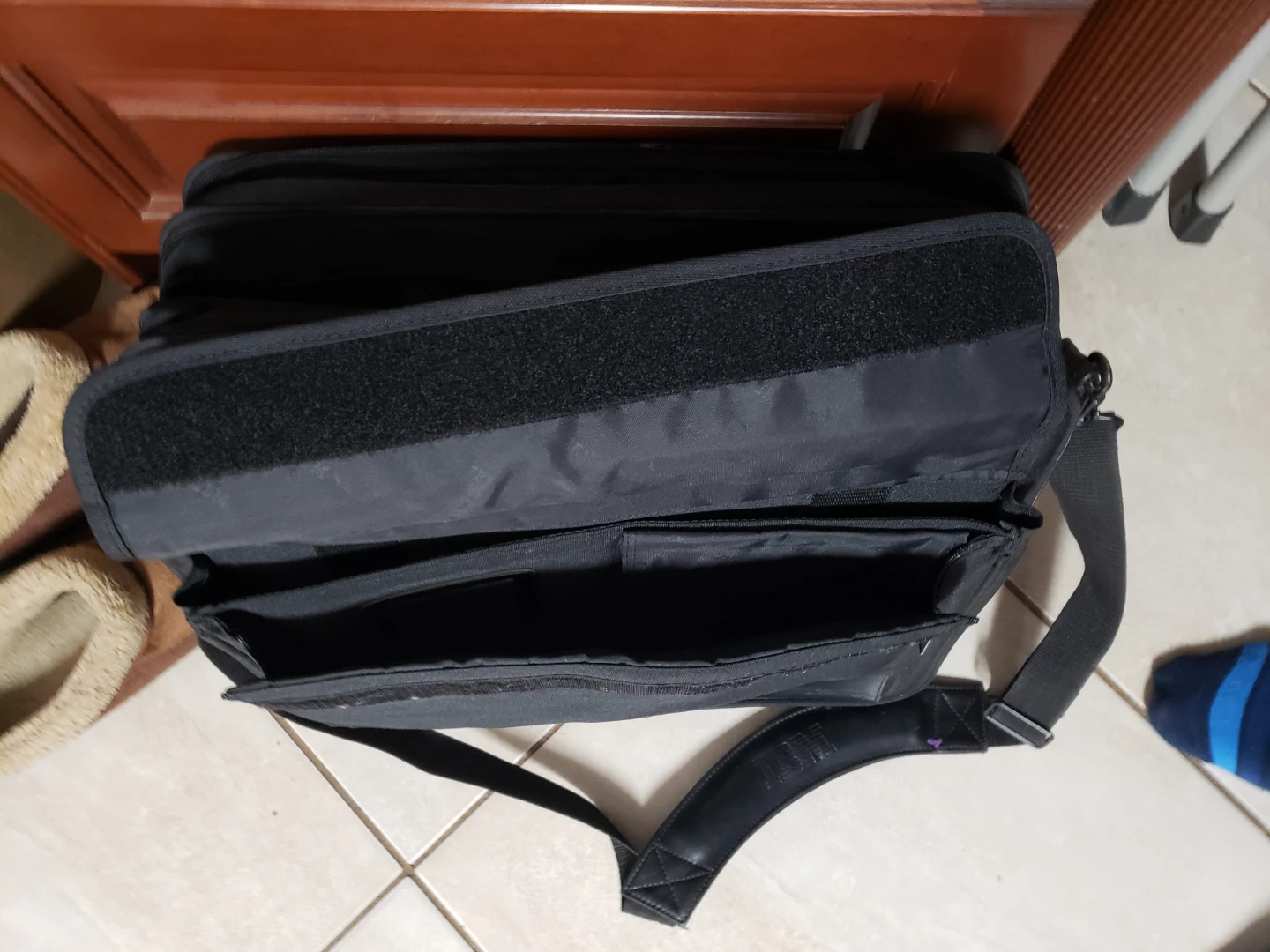 Black IBM Laptop Bag with Shoulder Strap - photo 4