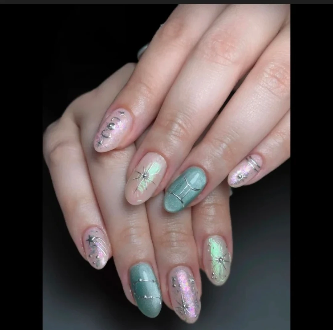 Custom Designed Press-On Nails - photo 4