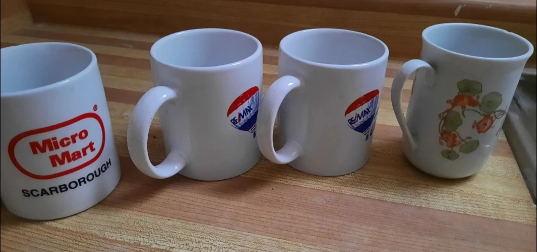 Set of 4 Mugs & 3 Plates - photo 2