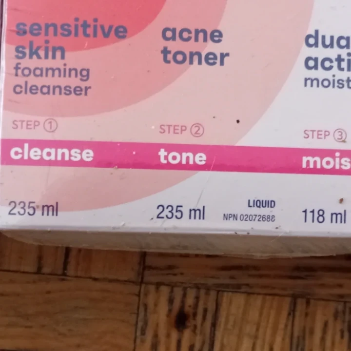 Clean & Clear Daily Skincare Essentials Set - photo 4