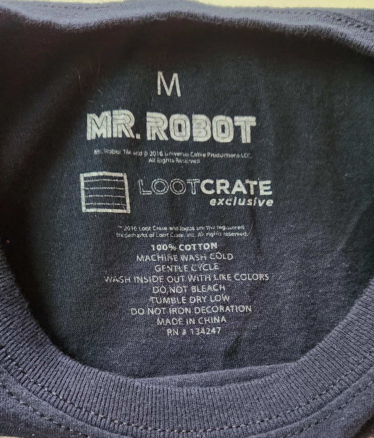 Mr Robot T Shirt - Loot Crate Exclusive - photo 3