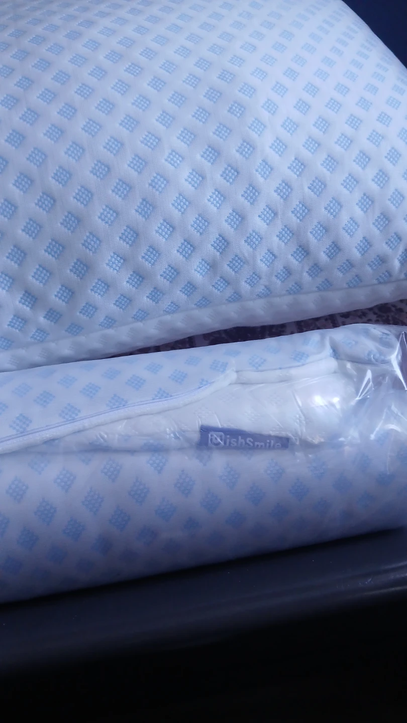 WishSmile Memory Foam Pillow - photo 3