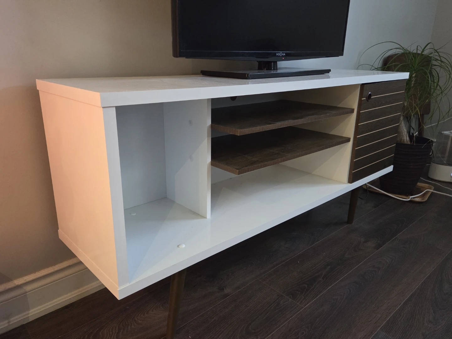 Mid century media center / TV stand- Pick up only - photo 4
