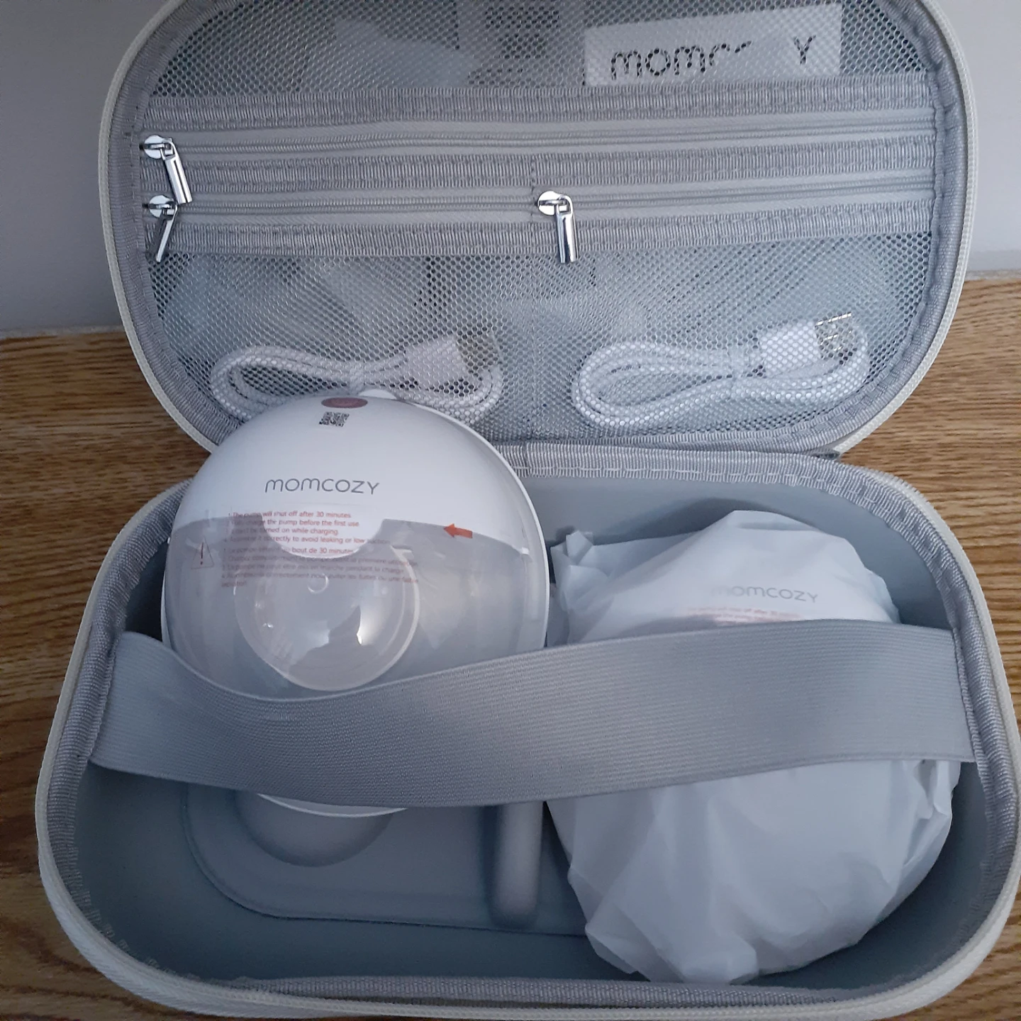 Momcozy M5 Smart Wearable Breast Pump NEW - photo 2