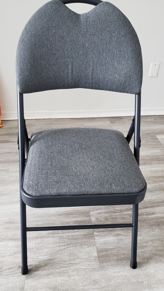 2 Grey Folding Chairs - photo 3