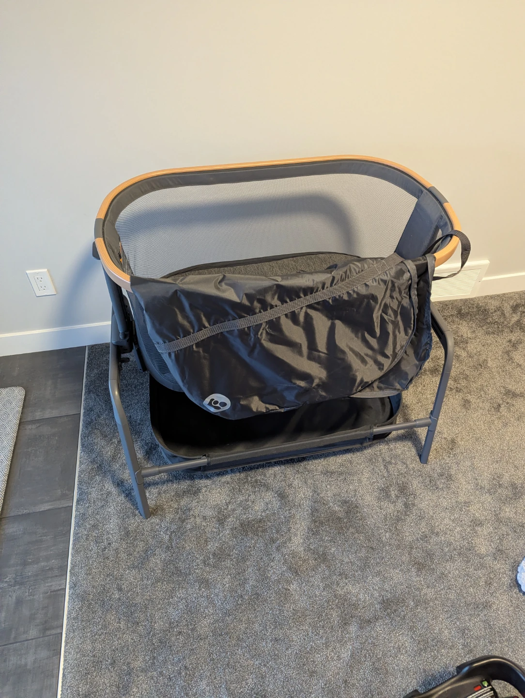 Maxi-Cosi Iora Bedside Bassinet - Graphite - photo 2