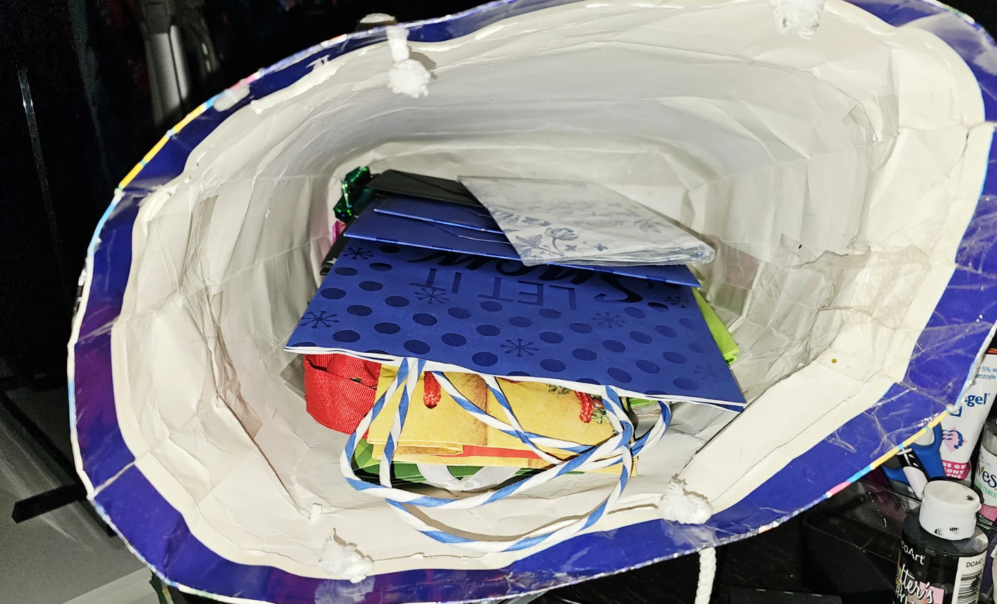 #Free Gift Bags and Paper - photo 2