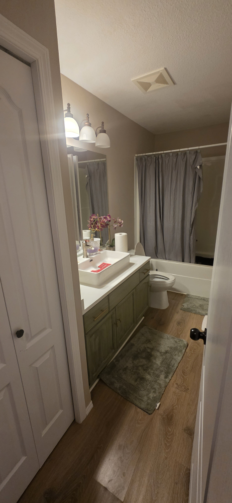 Furnished Private Room Available immediately - photo 3