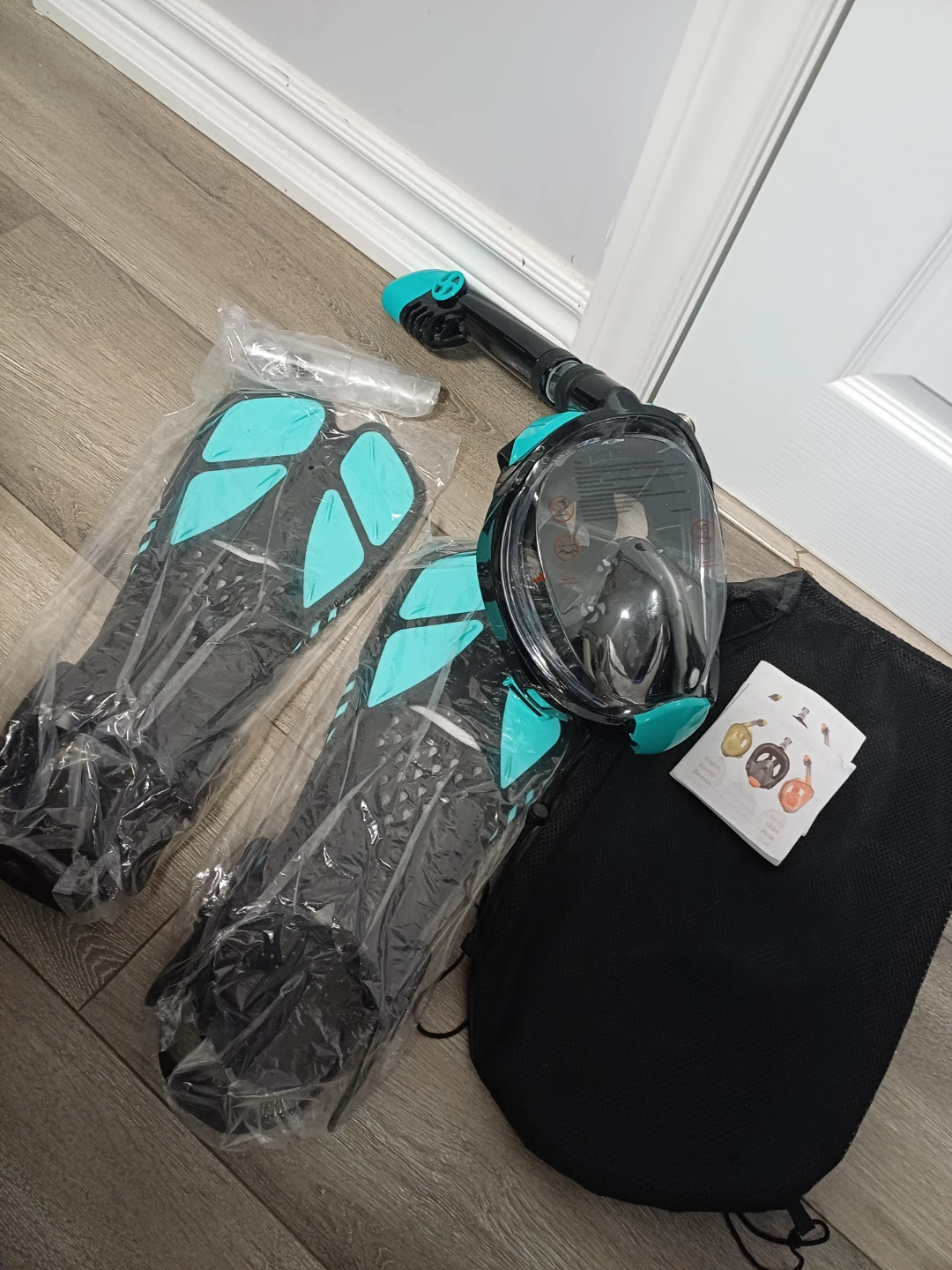 Full Face Snorkel Mask Set - New - photo 2