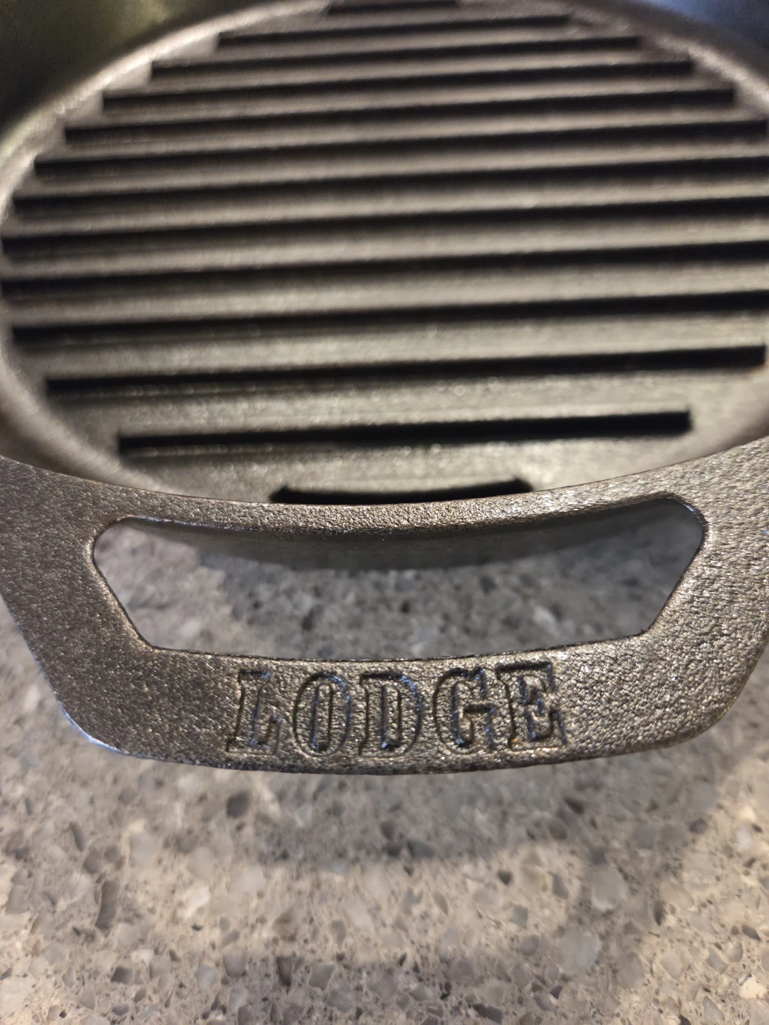 10 inch Brand New Lodge Cast Iron Grill Pan - photo 5