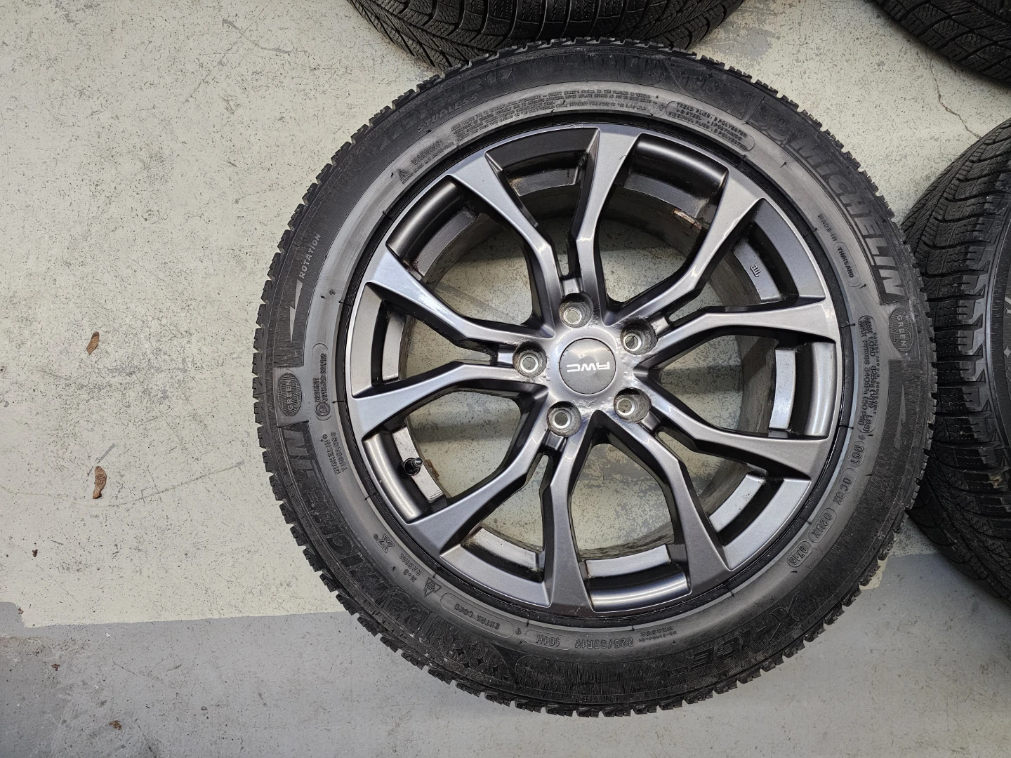 225/55 R17 WINTER TIRES ON ALLOY RIMS 5×114.3 - photo 3