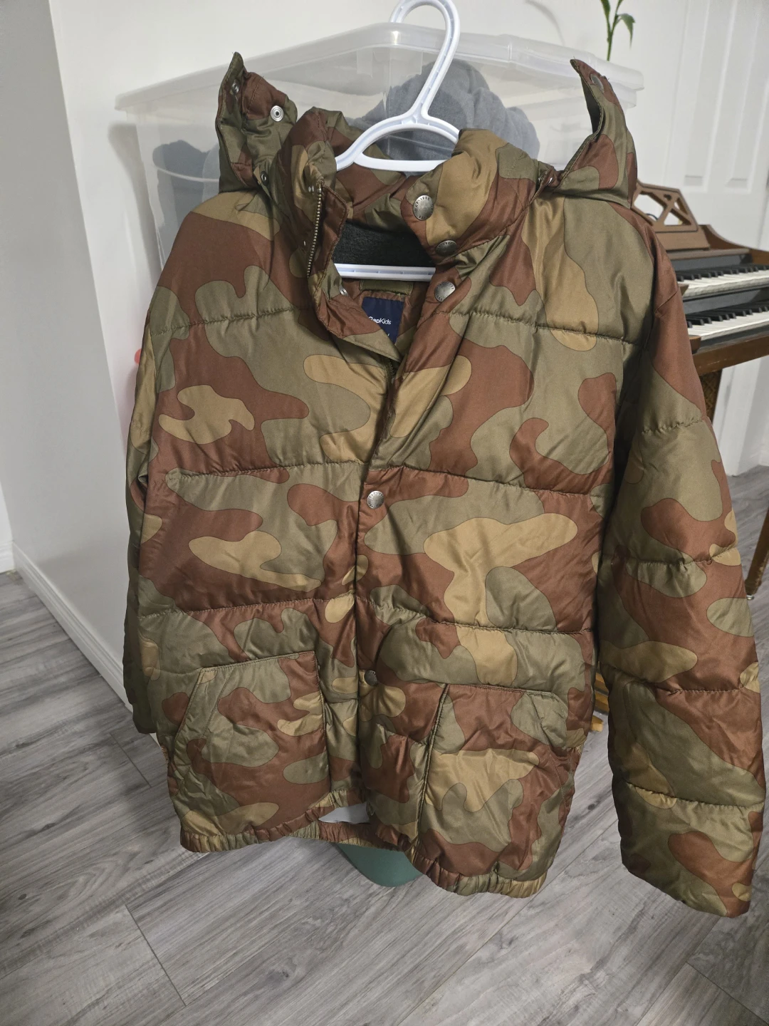 Gap Kids Camo Puffer Jacket XXL (14-16)