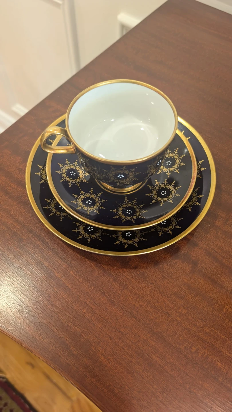 Vintage Kobalt teacup and two plates set - photo 2