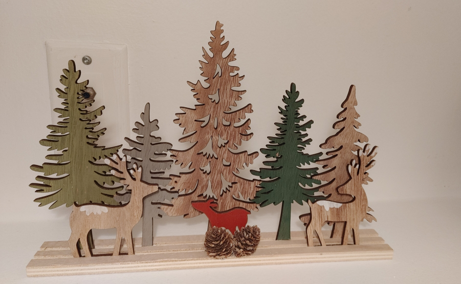 Wooden Winter Scene Decor with Deer and Trees