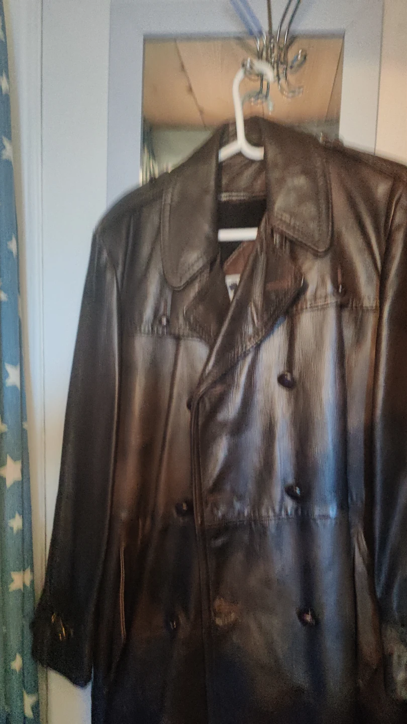 Darkest brown, VINTAGE 60 + Yr. old, LEATHER COAT.
