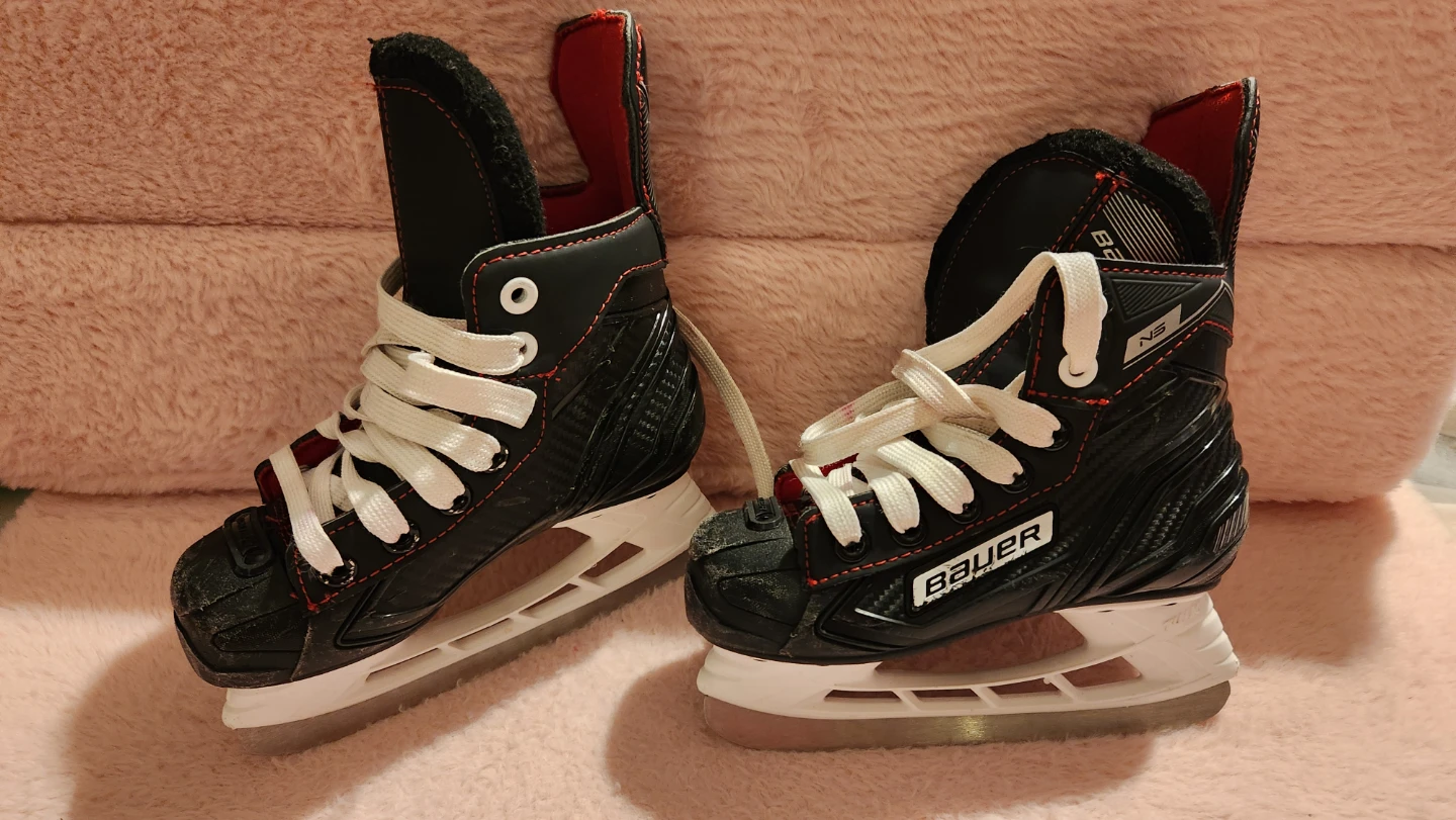 Bauer NS Youth Ice Hockey Skates Y10