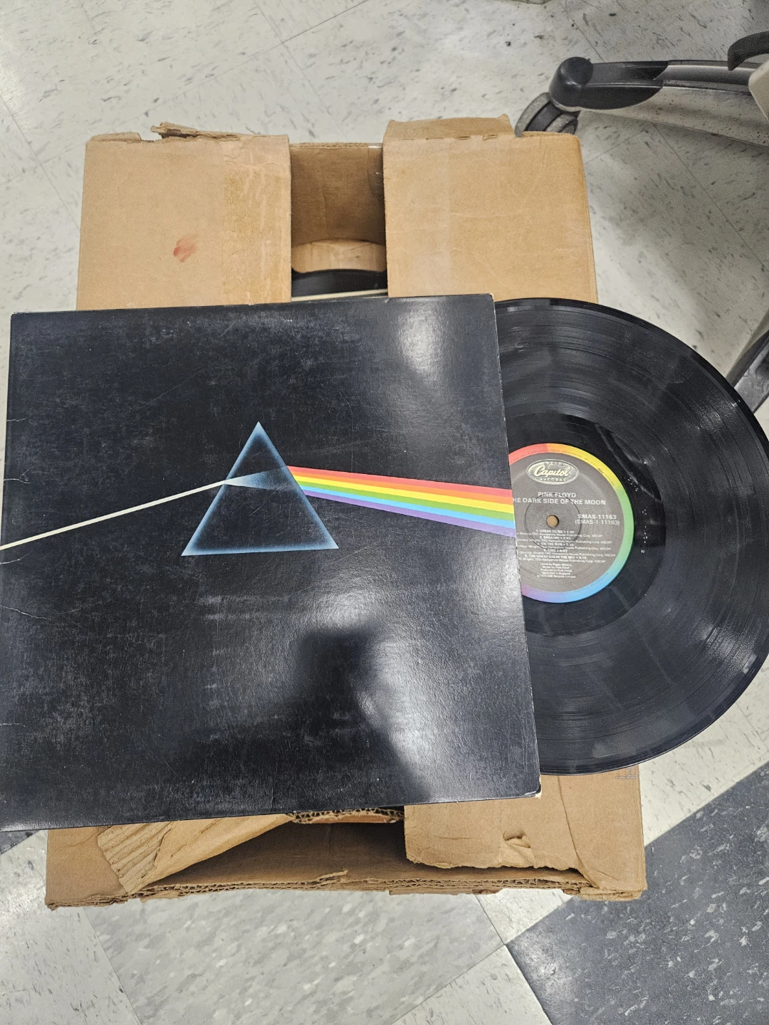 Pink Floyd - The Dark Side of the Moon Vinyl Record