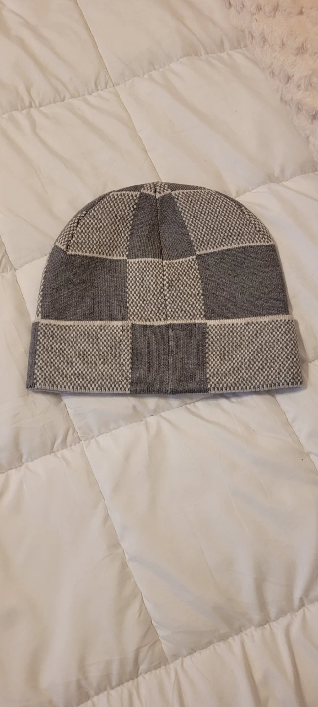 Louis Vuitton Grey Beanie Hat - photo 2