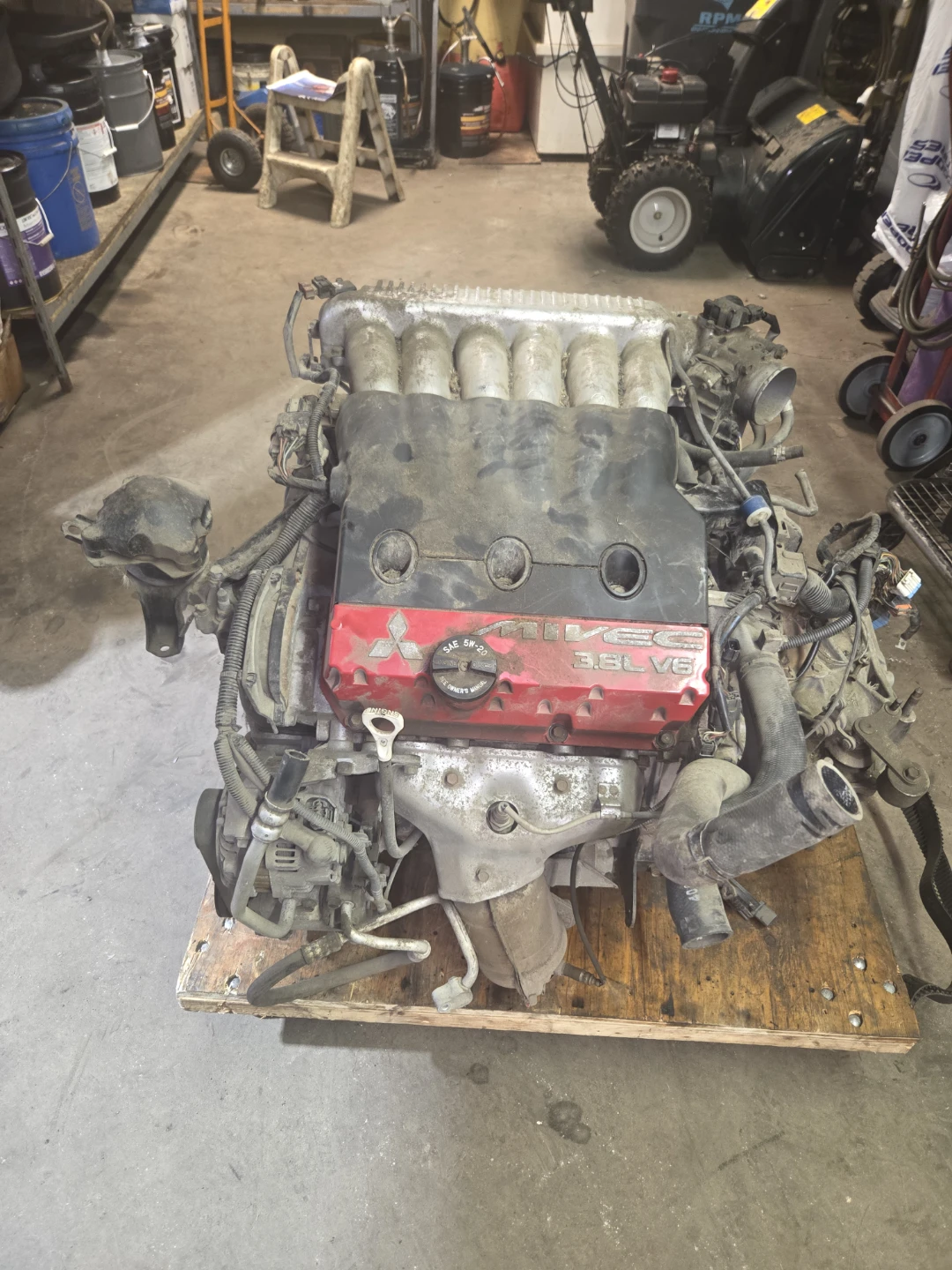 Mitsubishi 3.8L V6 Engine - photo 4