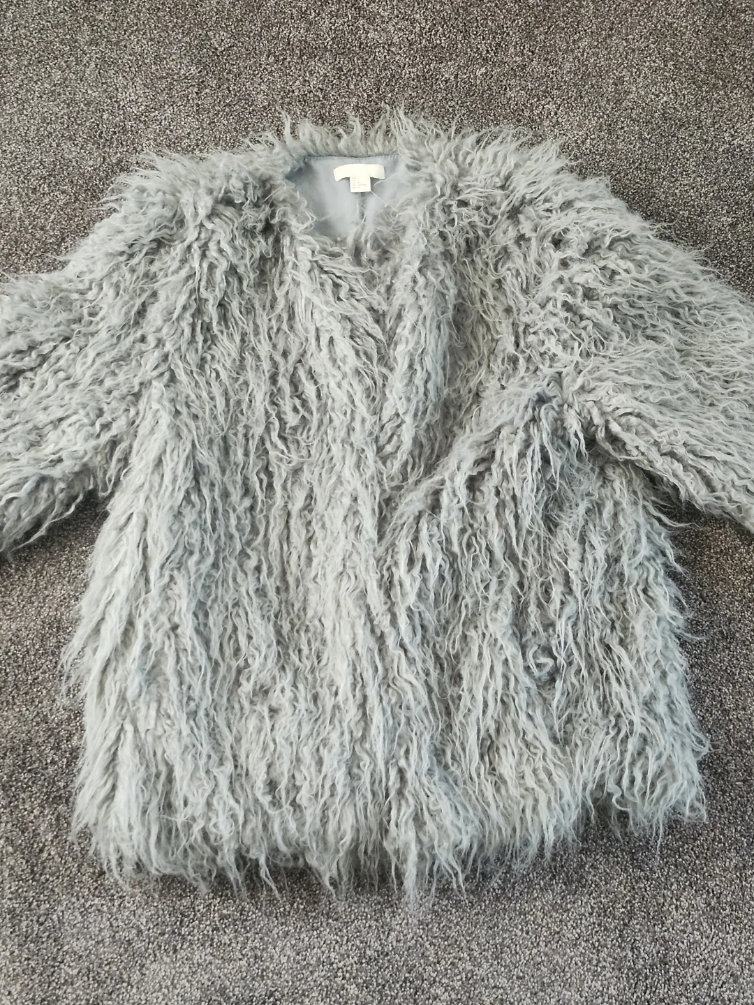 H&M Grey Faux Fur Jacket - Size L - photo 2
