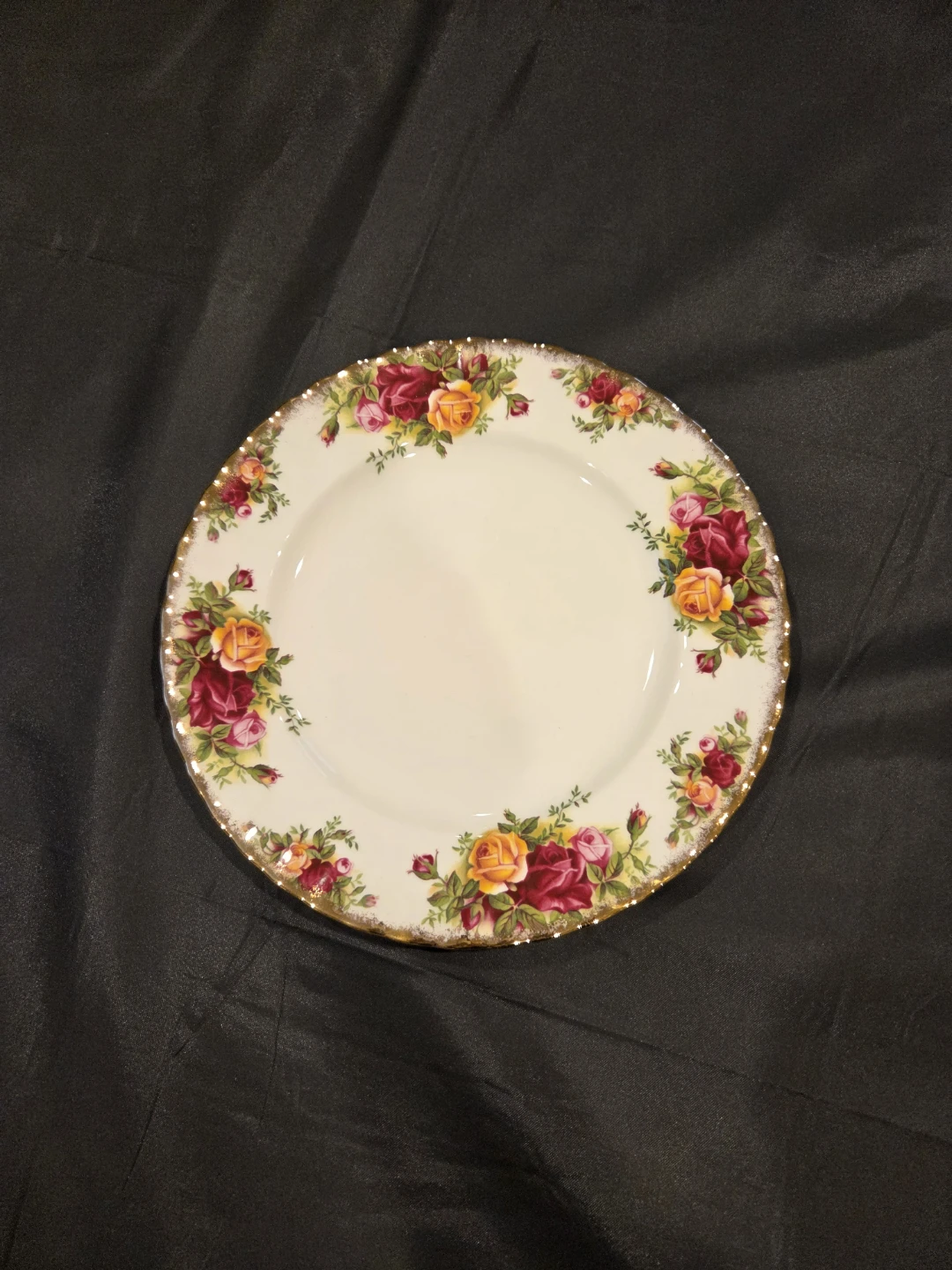 Royal Albert Old Country Roses sandwich Plate