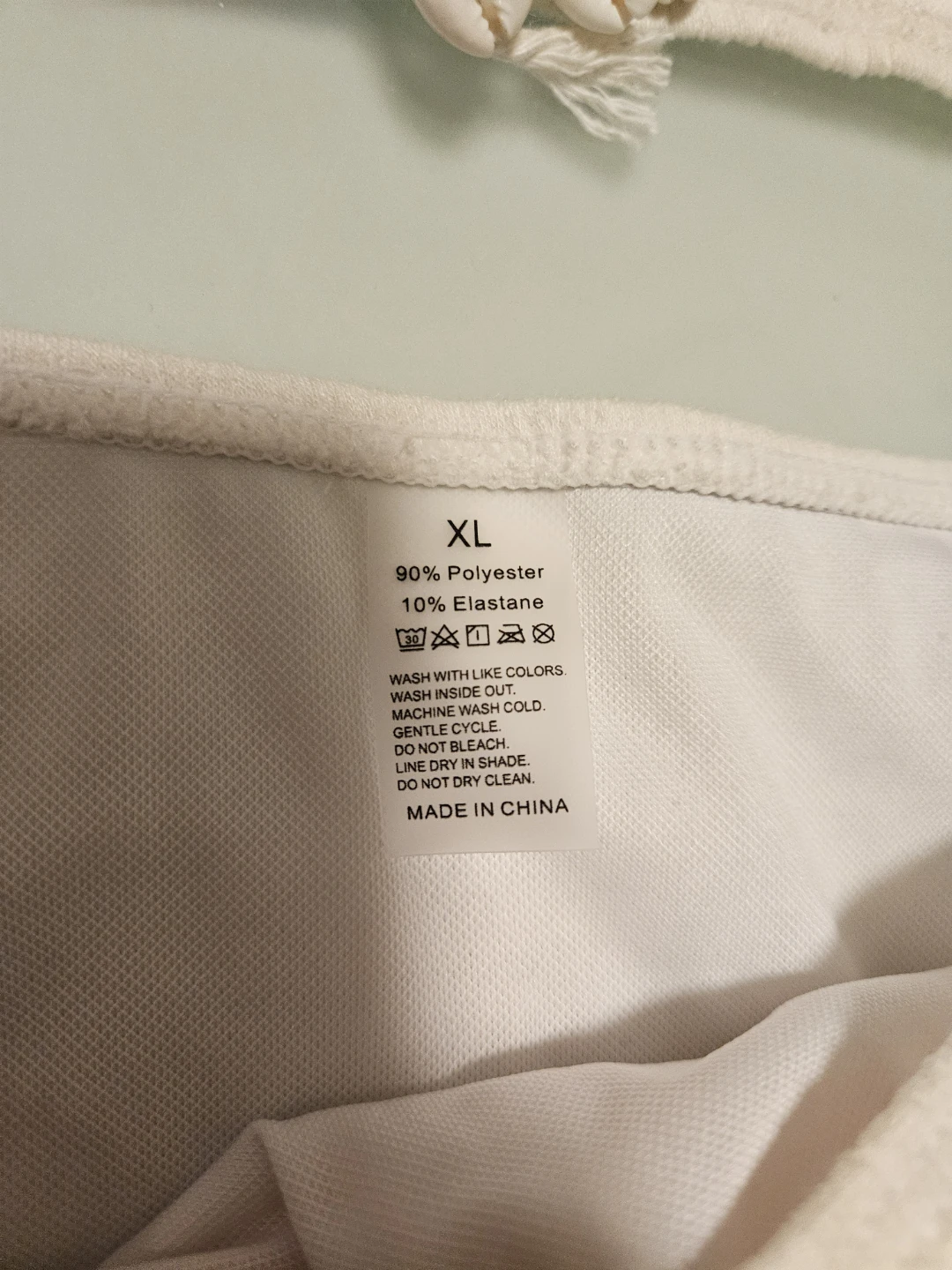 MOVING SALE!- White Textured Bikini - Size XL- Brand new - photo 3