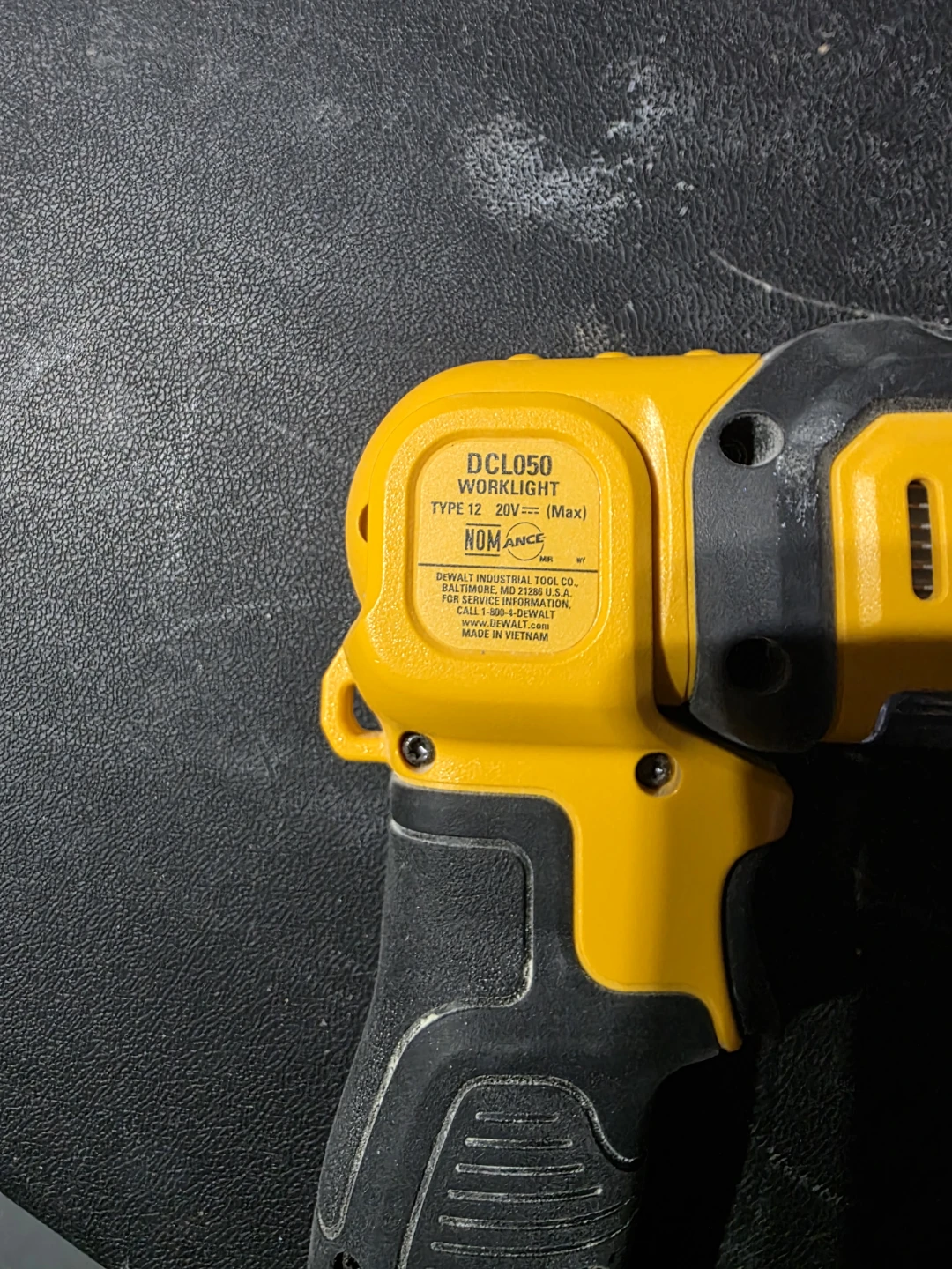 DeWalt DCL050 Worklight - Yellow/Black - photo 3