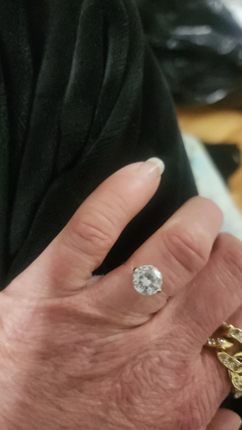 Sparkly Ring - photo 2