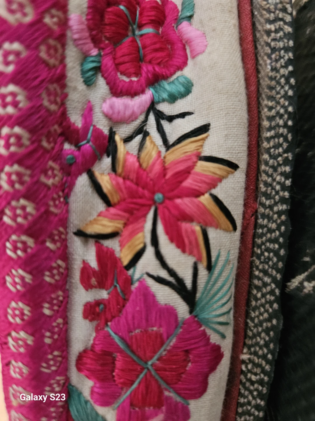 Embroidered Floral Shoes - photo 3