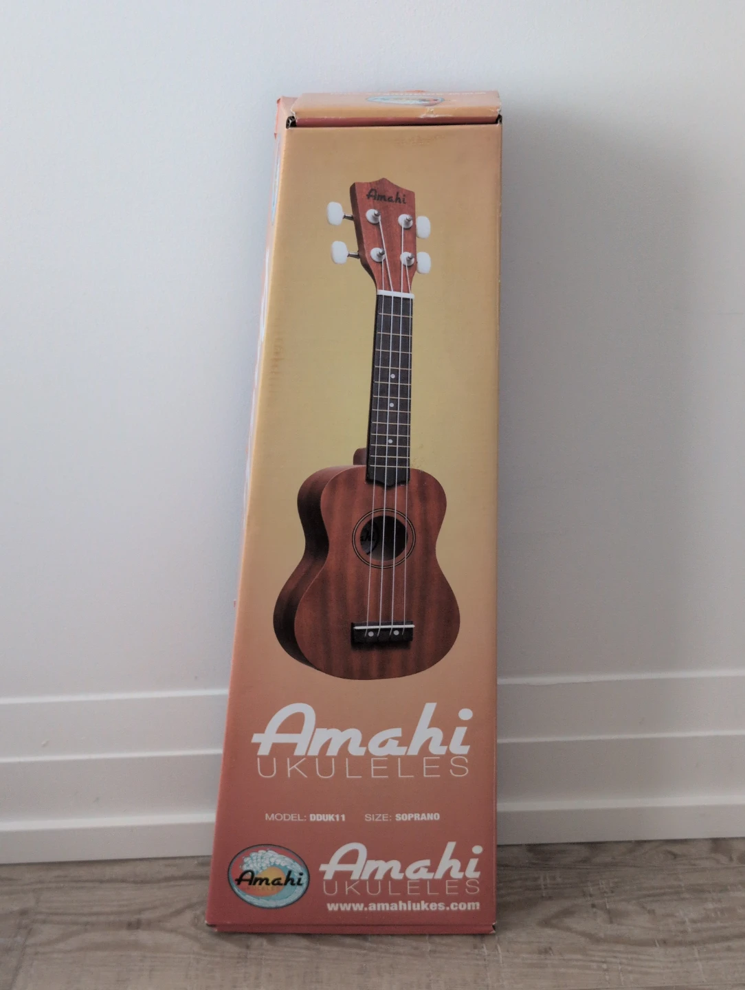 Amah Ukulele DDUK11 Soprano with Box