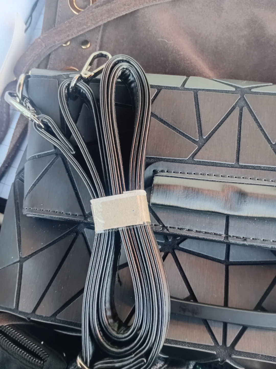 Emilio Pepe Black Geometric 🥕Design Handbag - photo 3