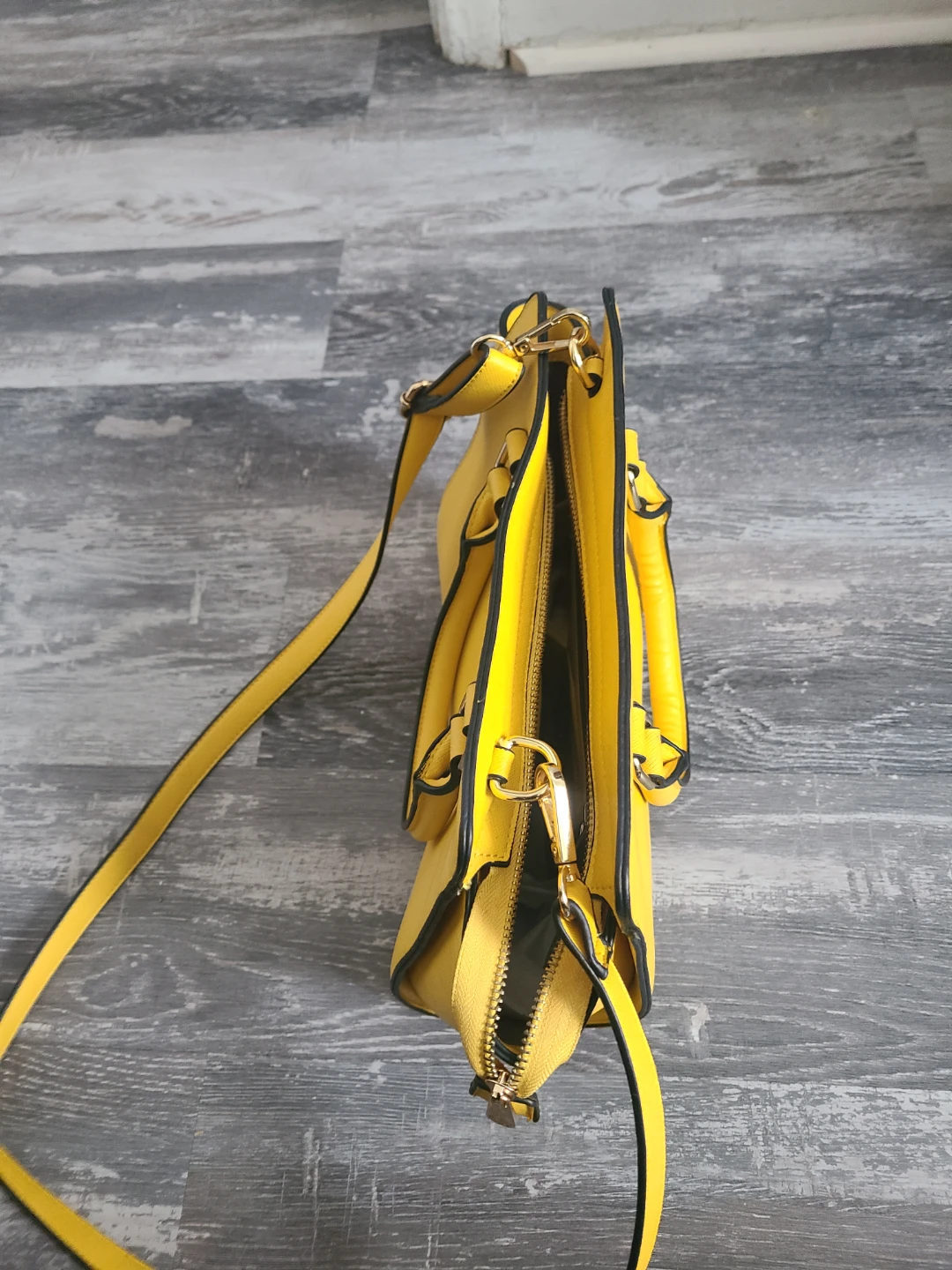 Michael Kors Yellow Satchel - photo 3