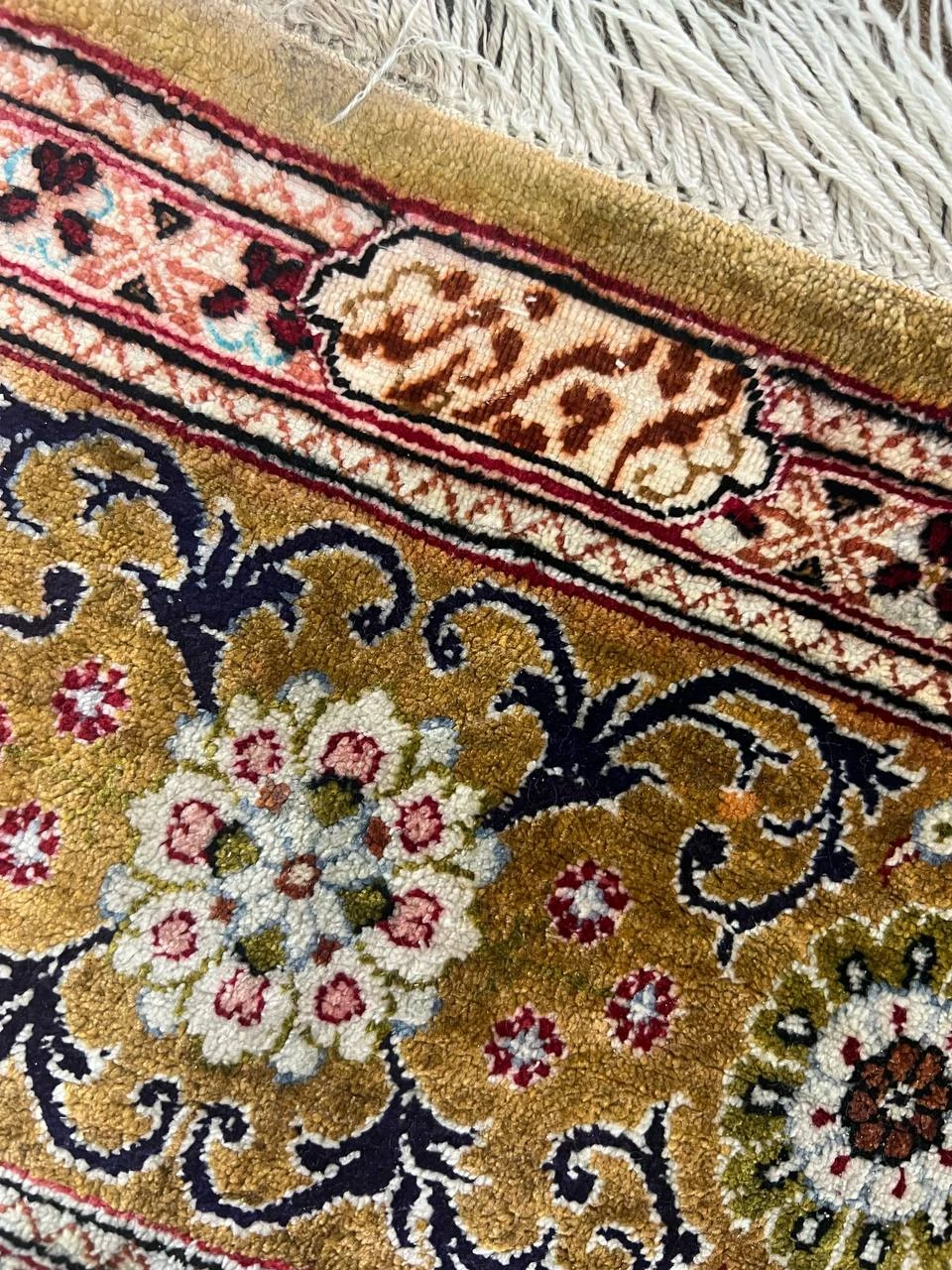 Iranian Handmade Silk Carpet. - photo 2
