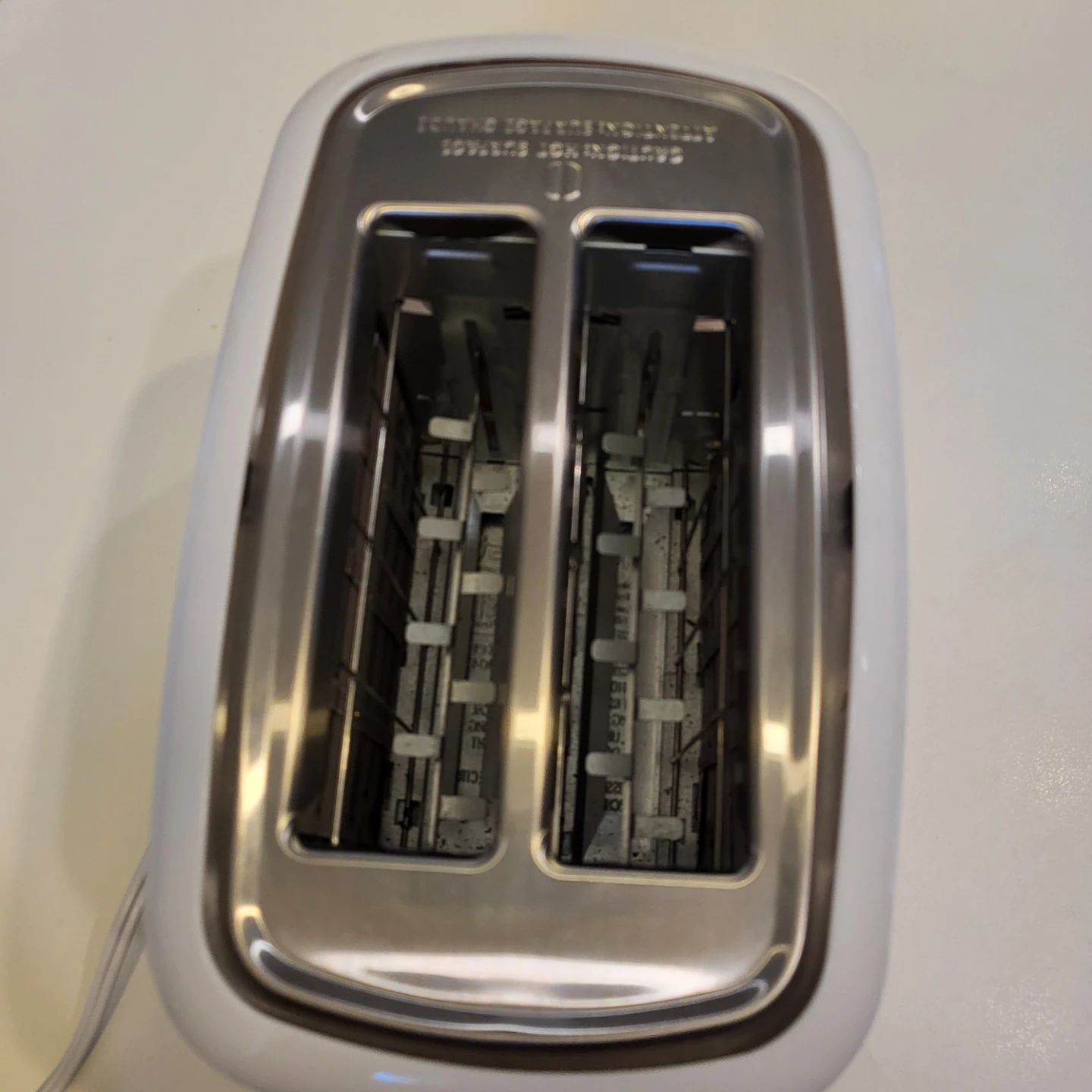 Toastmaster 2-Slice Toaster - Like New! - photo 4