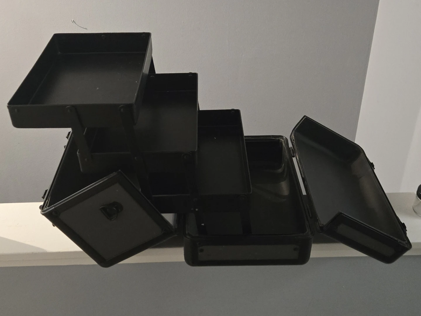 MAC Cosmetics Pro Makeup Artist Train Case - photo 4