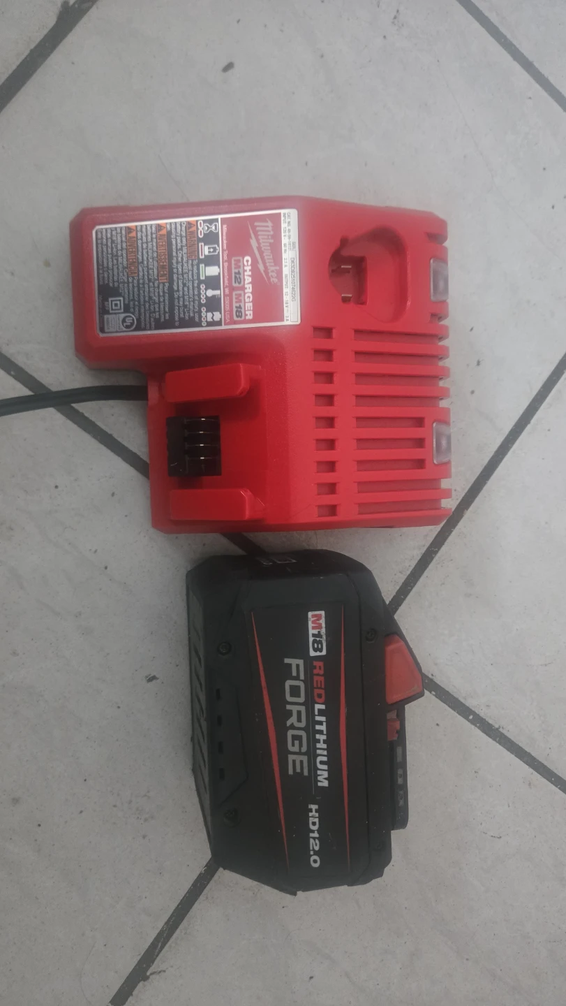 Milwaukee M18 Battery & Charger
