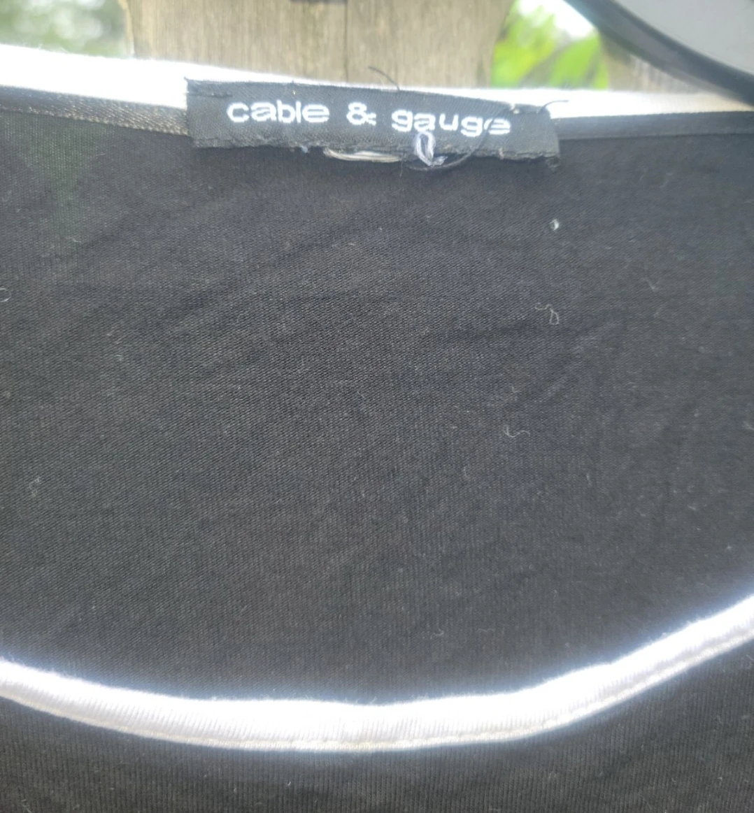 Cable & Gauge Black Top - photo 2